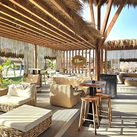 Sunny 202 Apartment *