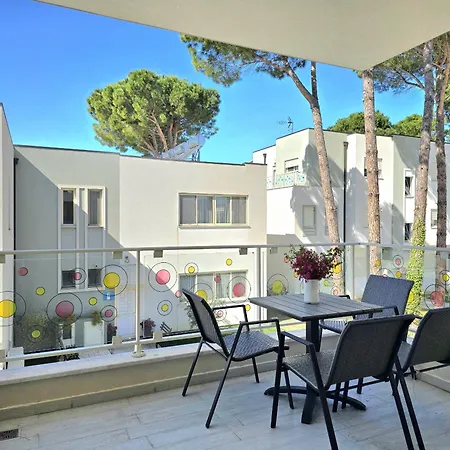 Apartman Sunny 202