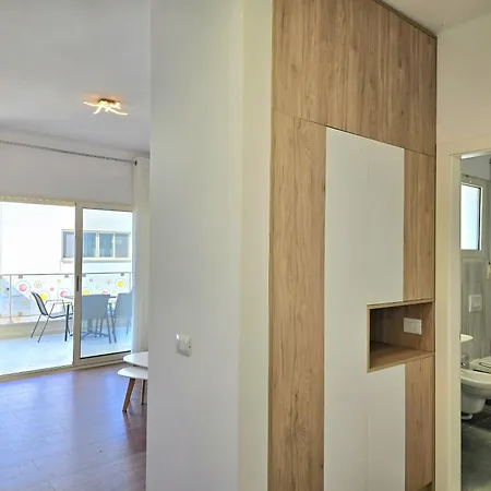 Sunny 202 Apartment *