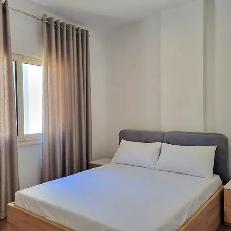 Sunny 202 Apartment Plazhi San Pietro
