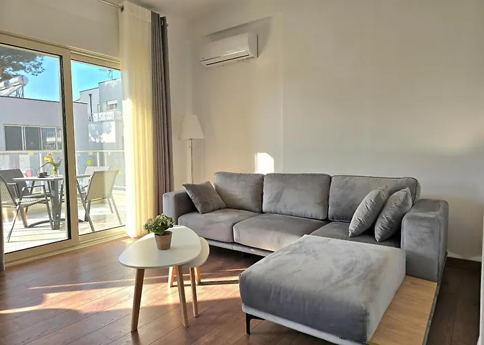 Sunny 202 * Plazhi San Pietro